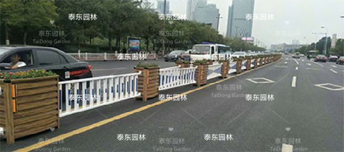 道路隔離護(hù)欄花箱